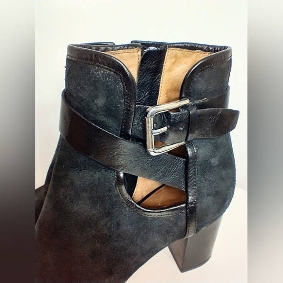 DONALD PILNER BLACK SUEDE BOOTIES - Picture 3 of 6